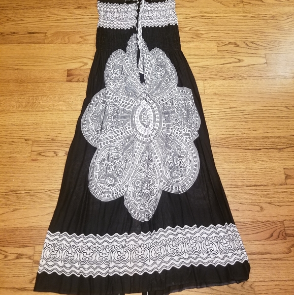 Dresses & Skirts - Streples maxi dress /  swimsuit cover